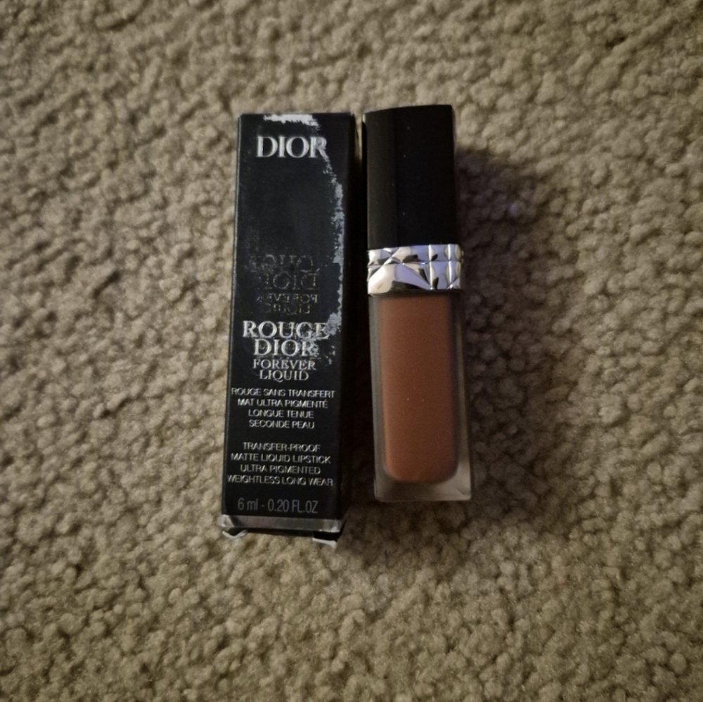Dior Rouge Dior Forever Liquid Lipstick NUDE LINE